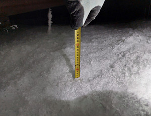 Zateplení stropu bytového domu pomocí foukané izolace